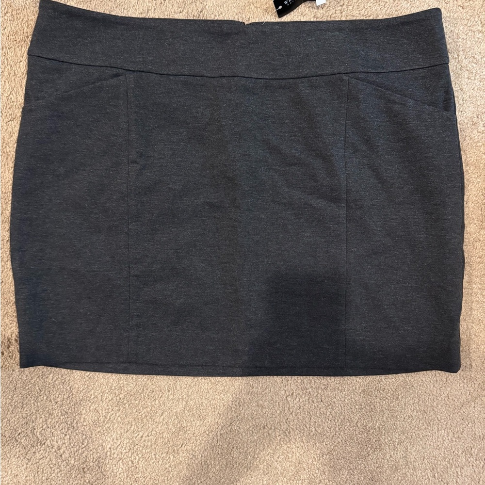 White House Black Market Charcoal Pencil Skirt